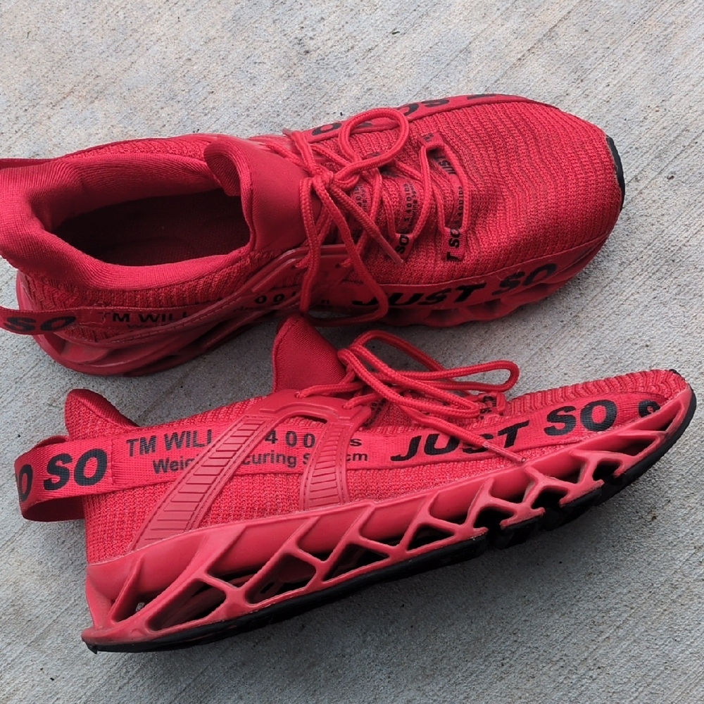 JUST SO SO Men's Vibrant Red Athletic Running Sneakers‎ Size 7.5